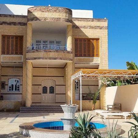 Dream Island Hotel Luxor Exterior photo